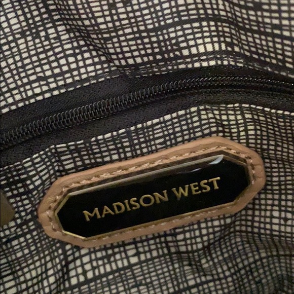 ‼️SOLD‼️ Madison West crossbody bag - Picture 5 of 6